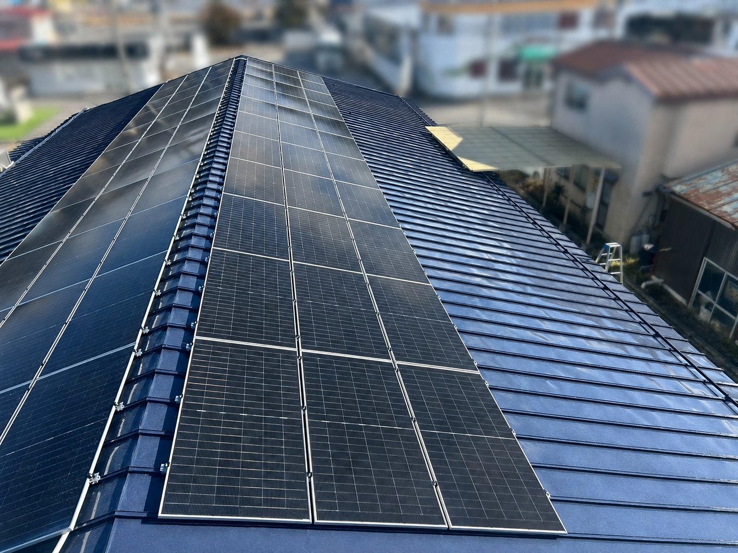 前田電気が施工した産業用太陽光発電設備